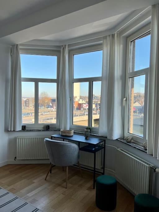 Bellevue - Grand Appartement Pour 5 Sur Les Quais De La Meuse Liège Zewnętrze zdjęcie