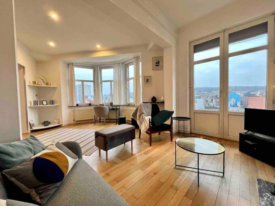 Bellevue - Grand Appartement Pour 5 Sur Les Quais De La Meuse Liège Zewnętrze zdjęcie