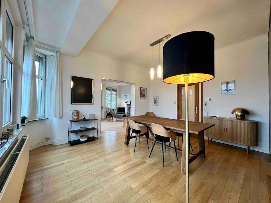 Bellevue - Grand Appartement Pour 5 Sur Les Quais De La Meuse Liège Zewnętrze zdjęcie