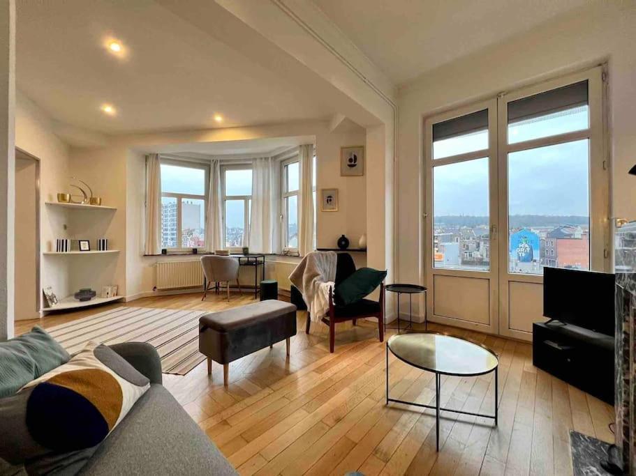 Bellevue - Grand Appartement Pour 5 Sur Les Quais De La Meuse Liège Zewnętrze zdjęcie
