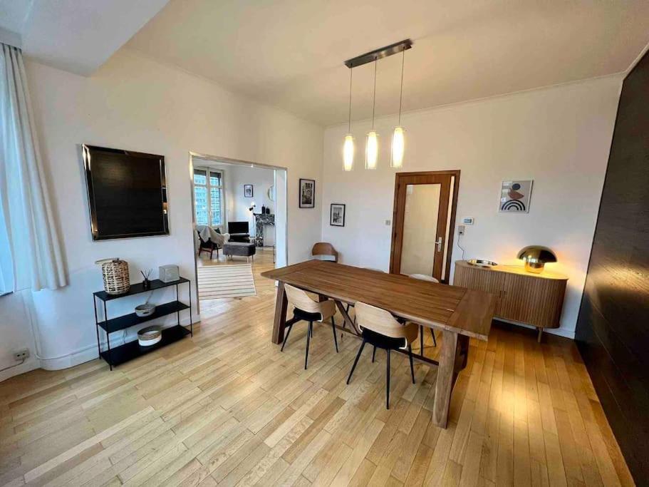 Bellevue - Grand Appartement Pour 5 Sur Les Quais De La Meuse Liège Zewnętrze zdjęcie