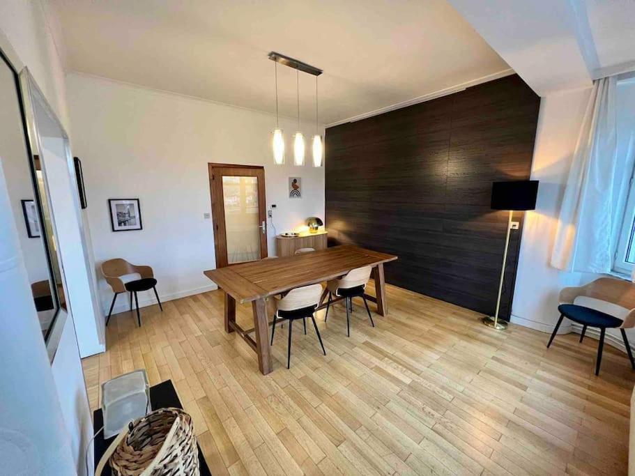 Bellevue - Grand Appartement Pour 5 Sur Les Quais De La Meuse Liège Zewnętrze zdjęcie