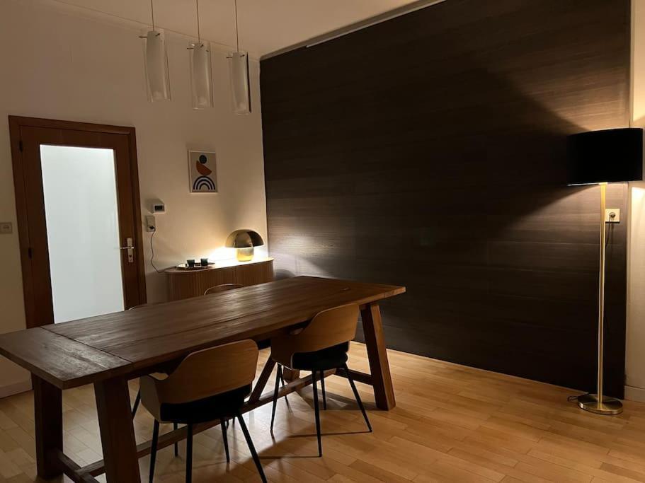 Bellevue - Grand Appartement Pour 5 Sur Les Quais De La Meuse Liège Zewnętrze zdjęcie