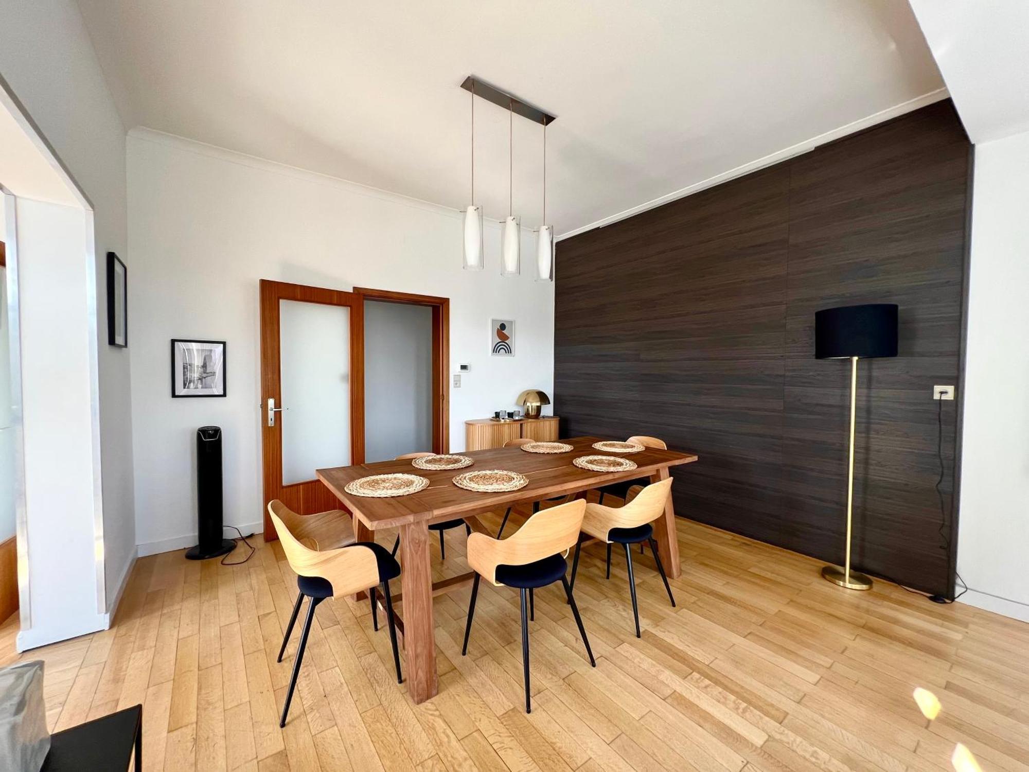 Bellevue - Grand Appartement Pour 5 Sur Les Quais De La Meuse Liège Zewnętrze zdjęcie